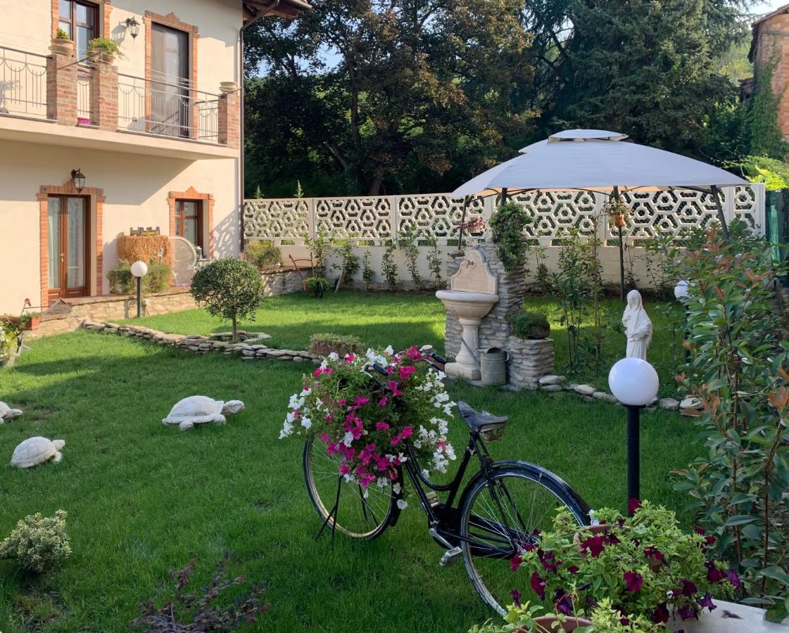 Ca Reginella B&B Diano dʼAlba エクステリア 写真