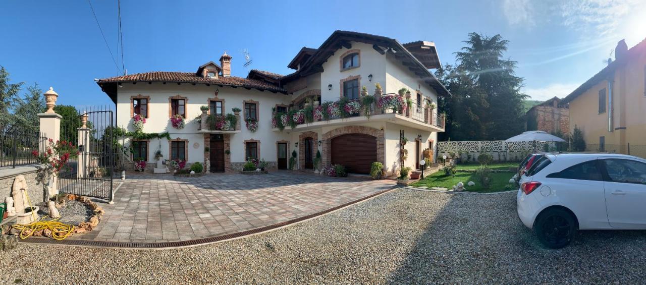 Ca Reginella B&B Diano dʼAlba エクステリア 写真