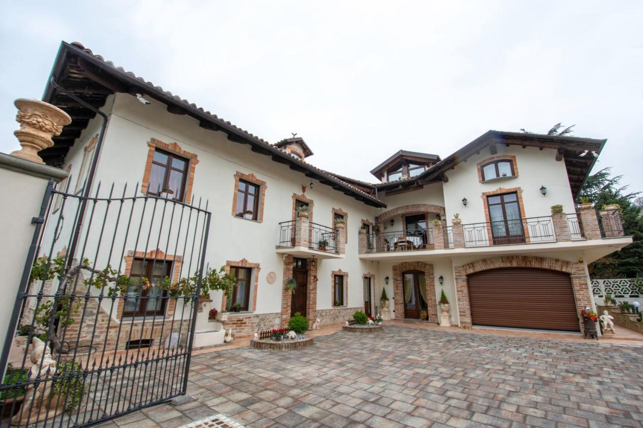 Ca Reginella B&B Diano dʼAlba エクステリア 写真